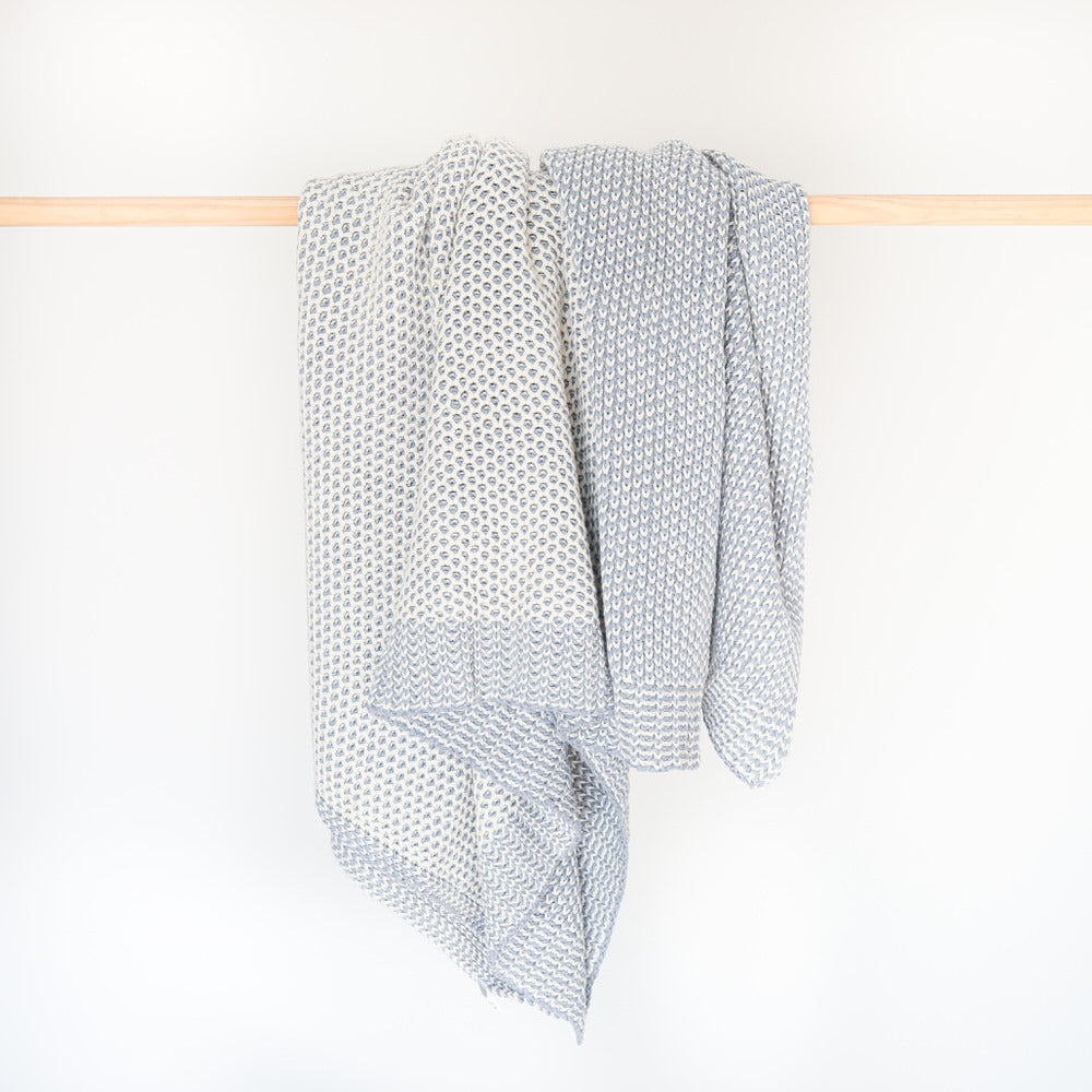 Jolie Throw Grey