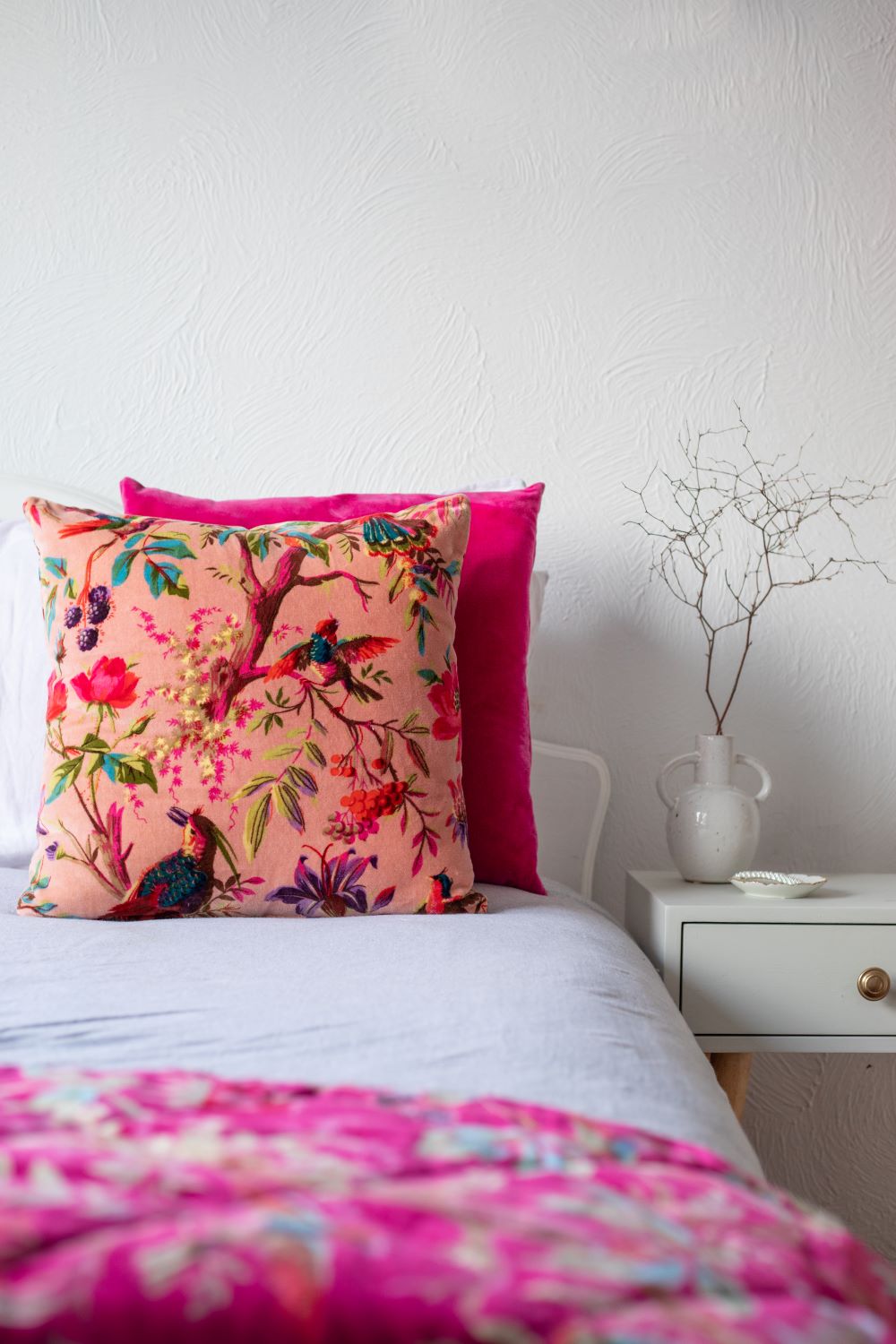Paradise Hot Pink Throw