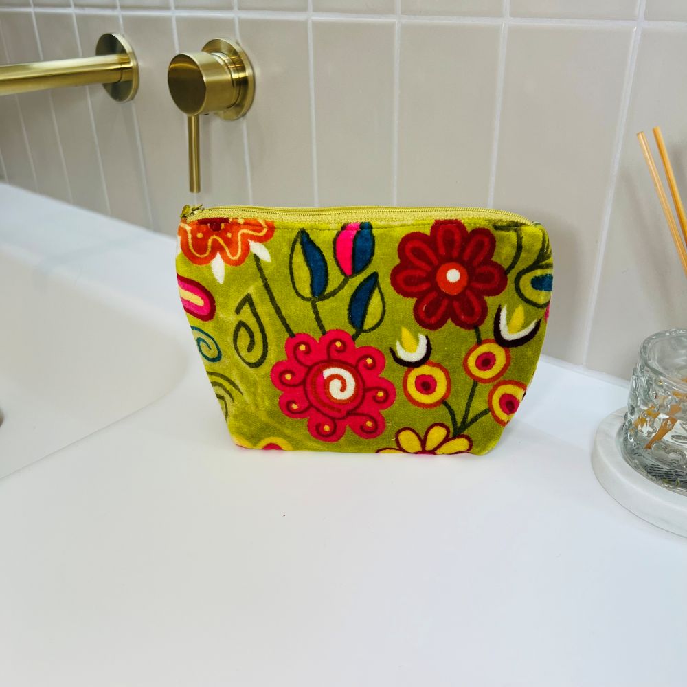 Rosa Green Cosmetic Bag